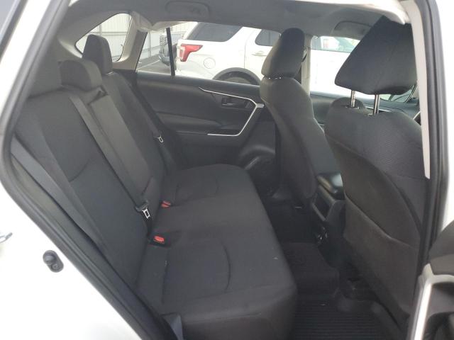 2T3K1RFV6MC102502 - 2021 TOYOTA RAV4 LE 白色 照片 11
