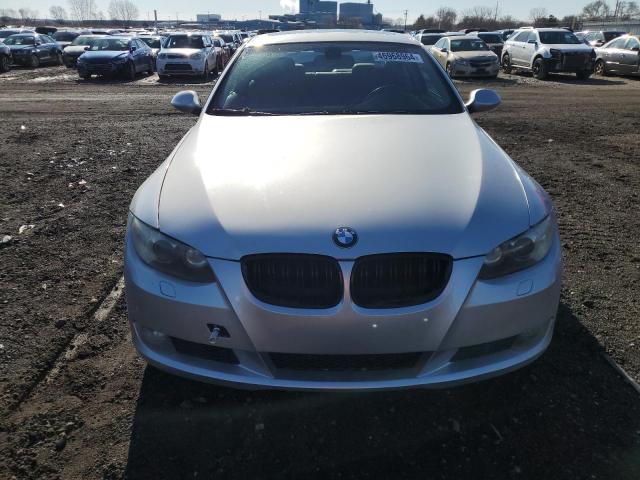 WBAWB33508P134391 - 2008 BMW 328 I GRAY photo 5