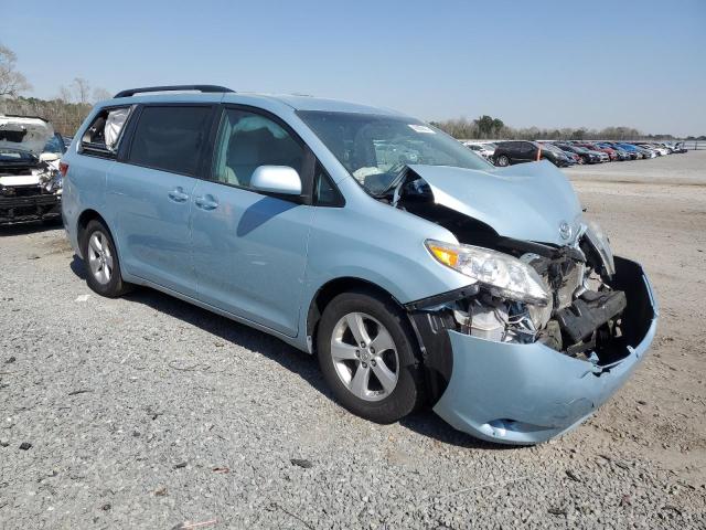 5TDKK3DC0FS681663 - 2015 TOYOTA SIENNA LE BLUE photo 4