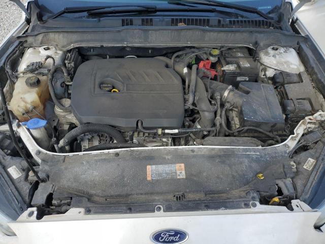 3FA6P0HD6FR202238 - 2015 FORD FUSION SE WHITE photo 11