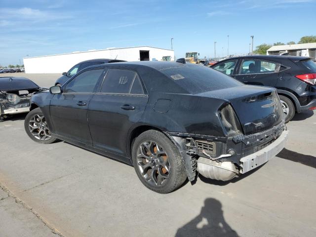 2C3CCAGG5FH781653 - 2015 CHRYSLER 300 S BLACK photo 2