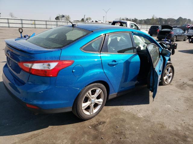 1FAHP3F29CL220710 - 2012 FORD FOCUS SE BLUE photo 3