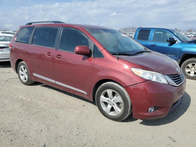 5TDKK3DC2ES468096 - 2014 TOYOTA SIENNA LE RED photo 4