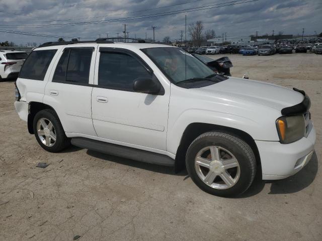 1GNDT13S682205969 - 2008 CHEVROLET TRAILBLAZE LS WHITE photo 4