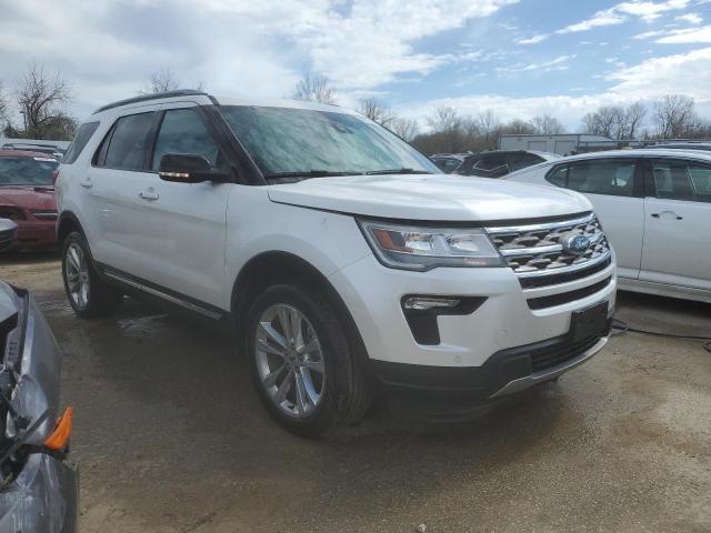 1FM5K8D82JGB29022 - 2018 FORD EXPLORER XLT WHITE photo 4