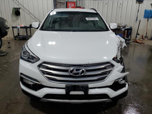 5NMZUDLB7HH012772 - 2017 HYUNDAI SANTA FE S WHITE photo 5