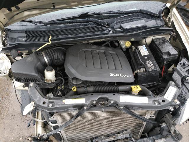 2A4RR8DG8BR634985 - 2011 CHRYSLER TOWN & COU TOURING L GOLD photo 12