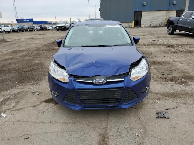 1FAHP3F23CL311567 - 2012 FORD FOCUS SE BLUE photo 5