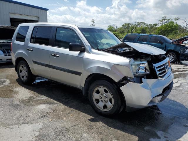 5FNYF4H29DB008152 - 2013 HONDA PILOT LX SILVER photo 4