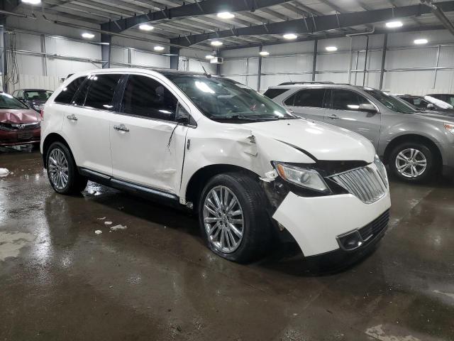 2LMDJ8JK6DBL07691 - 2013 LINCOLN MKX AWD WHITE photo 4