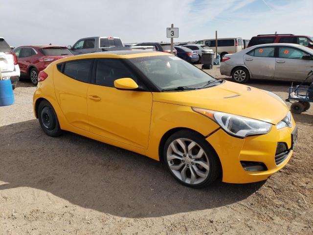 KMHTC6AD5DU171393 - 2013 HYUNDAI VELOSTER YELLOW photo 4