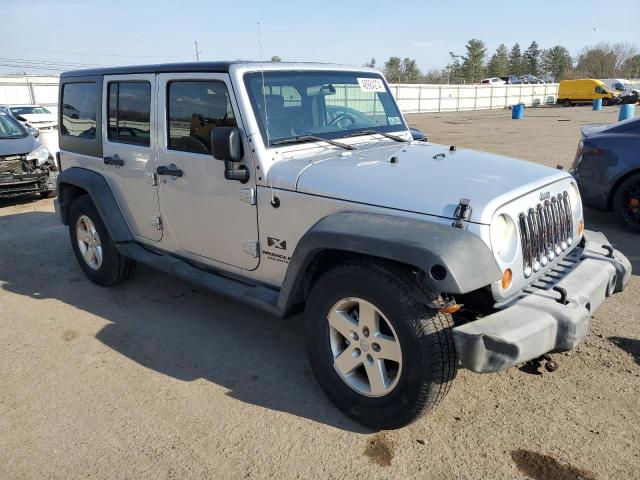 1J8GB39187L157069 - 2007 JEEP WRANGLER X SILVER photo 4