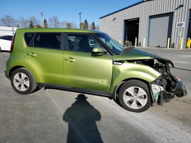 KNDJN2A2XG7829578 - 2016 KIA SOUL GREEN photo 4