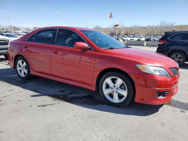 4T1BF3EKXBU617447 - 2011 TOYOTA CAMRY BASE RED photo 4