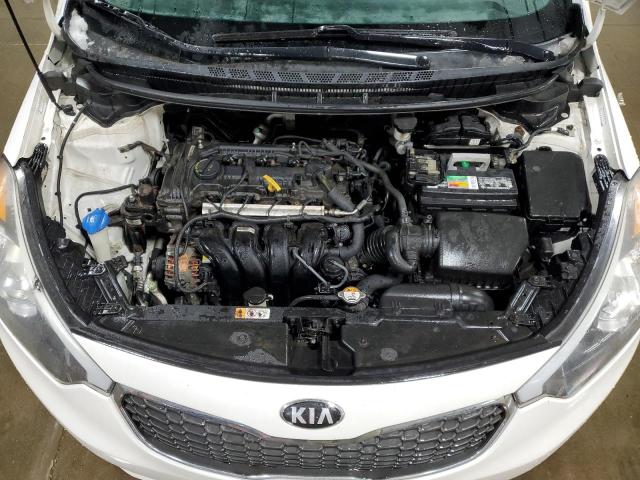 KNAFX4A63E5102836 - 2014 KIA FORTE LX WHITE photo 11