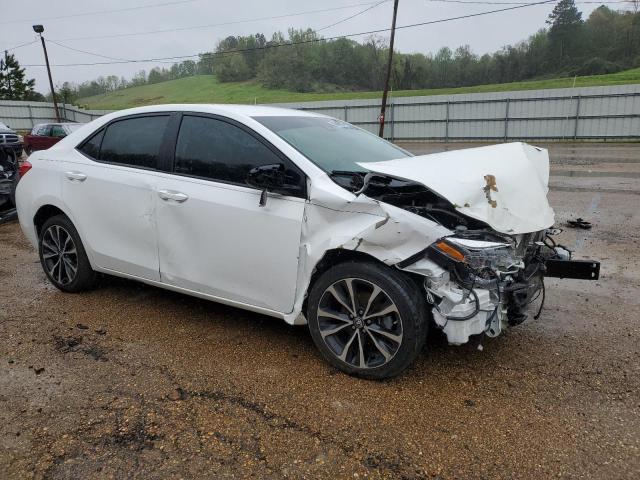 5YFBURHE0HP601850 - 2017 TOYOTA COROLLA L WHITE photo 4