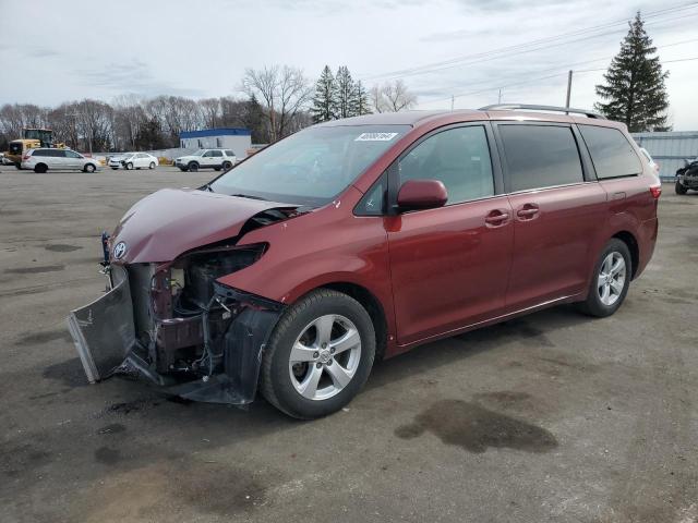 2016 TOYOTA SIENNA LE, 