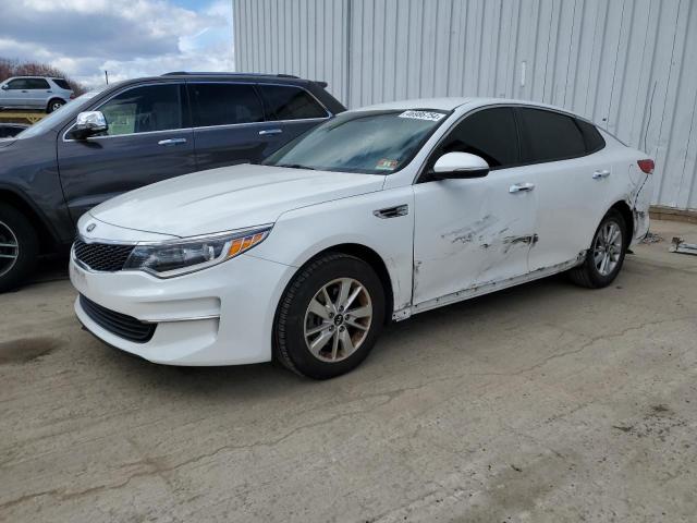 KNAGT4L31G5106888 - 2016 KIA OPTIMA LX WHITE photo 1