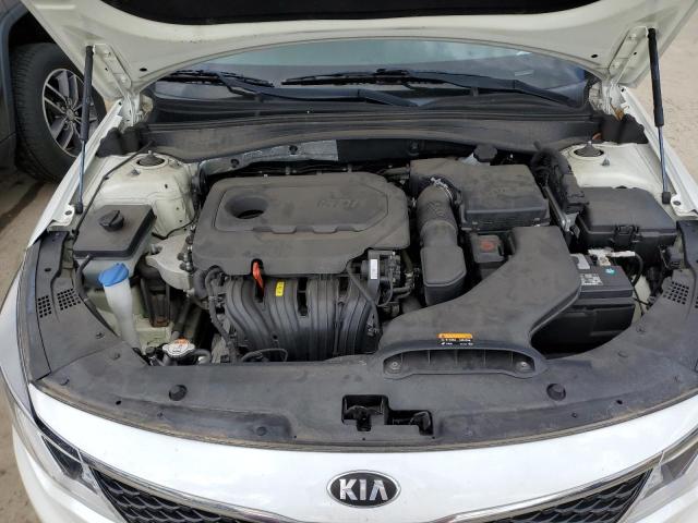 KNAGT4L31G5106888 - 2016 KIA OPTIMA LX WHITE photo 11