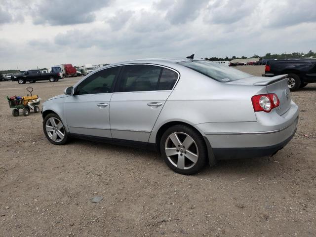 WVWAK73C68E164767 - 2008 VOLKSWAGEN PASSAT KOMFORT SILVER photo 2