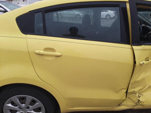 KNADM4A35G6686367 - 2016 KIA RIO LX YELLOW photo 10