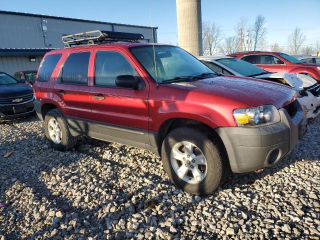 1FMYU93145KA05869 - 2005 FORD ESCAPE XLT RED photo 4