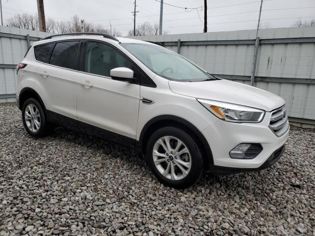 1FMCU9GD9JUB59703 - 2018 FORD ESCAPE SE WHITE photo 4