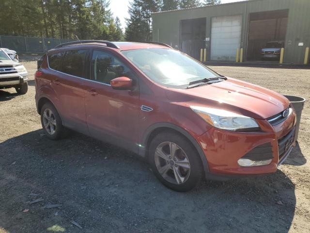 1FMCU9GX3GUC09322 - 2016 FORD ESCAPE SE BURGUNDY photo 4