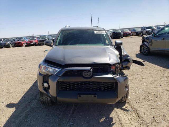 JTEBU5JR0H5466061 - 2017 TOYOTA 4RUNNER SR5/SR5 PREMIUM 灰色 照片 5