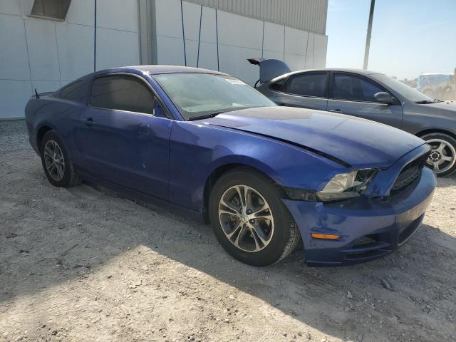 1ZVBP8AM8D5268112 - 2013 FORD MUSTANG BLUE photo 4