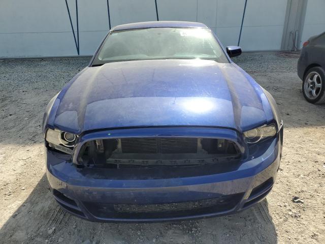 1ZVBP8AM8D5268112 - 2013 FORD MUSTANG BLUE photo 5