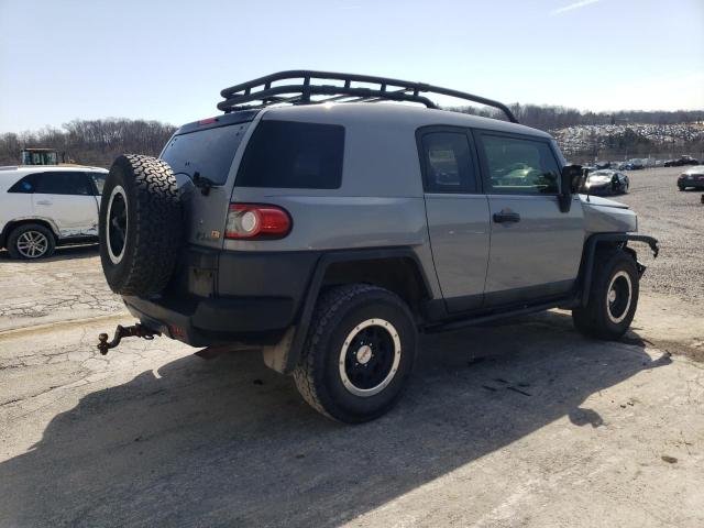 JTEBU4BF2DK158514 - 2013 TOYOTA FJ CRUISER GRAY photo 3