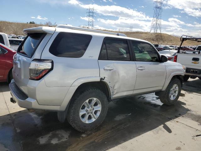 JTEBU5JR9J5508362 - 2018 TOYOTA 4RUNNER SR5/SR5 PREMIUM 银色 照片 3