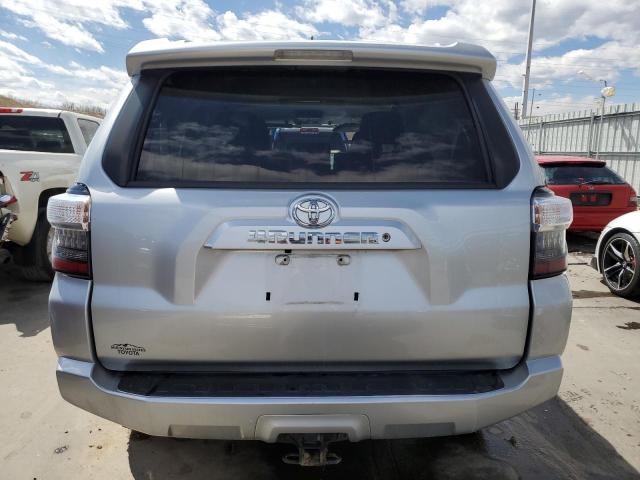 JTEBU5JR9J5508362 - 2018 TOYOTA 4RUNNER SR5/SR5 PREMIUM 银色 照片 6