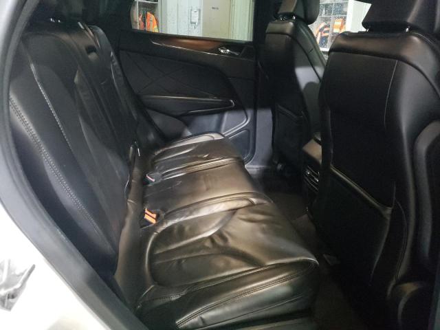 5LMTJ3DH6HUL11120 - 2017 LINCOLN MKC RESERVE თეთრი ფოტო 11