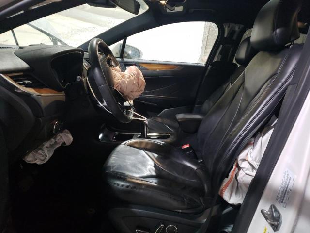 5LMTJ3DH6HUL11120 - 2017 LINCOLN MKC RESERVE თეთრი ფოტო 7