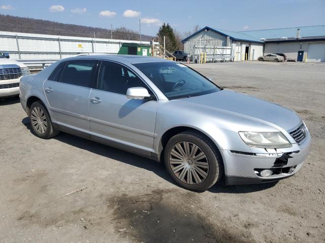 WVWAF03D458004594 - 2005 VOLKSWAGEN PHAETON 4.2 SILVER photo 4