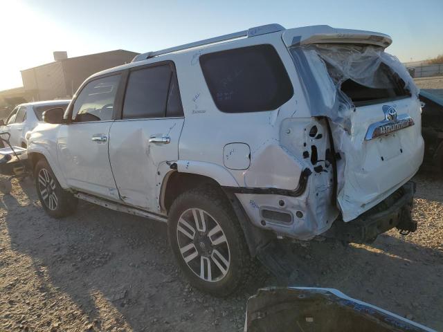 JTEBU5JR3K5674331 - 2019 TOYOTA 4RUNNER SR5 WHITE photo 2