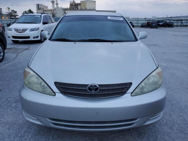 4T1BE32K53U124719 - 2003 TOYOTA CAMRY LE SILVER photo 5