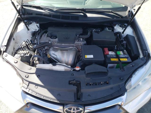 4T4BF1FK0GR575953 - 2016 TOYOTA CAMRY LE WHITE photo 11