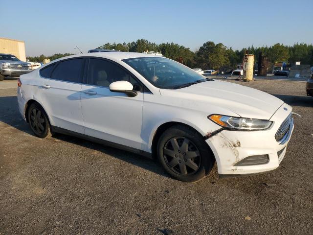 3FA6P0G71ER106995 - 2014 FORD FUSION S WHITE photo 4