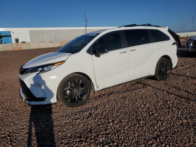 2022 TOYOTA SIENNA XSE, 