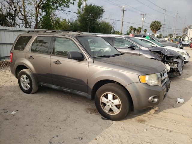 1FMCU0DG9BKB58364 - 2011 FORD ESCAPE XLT GRAY photo 4