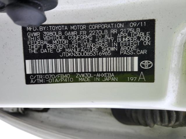 JTDKN3DU0B5316965 - 2011 TOYOTA PRIUS WHITE photo 13