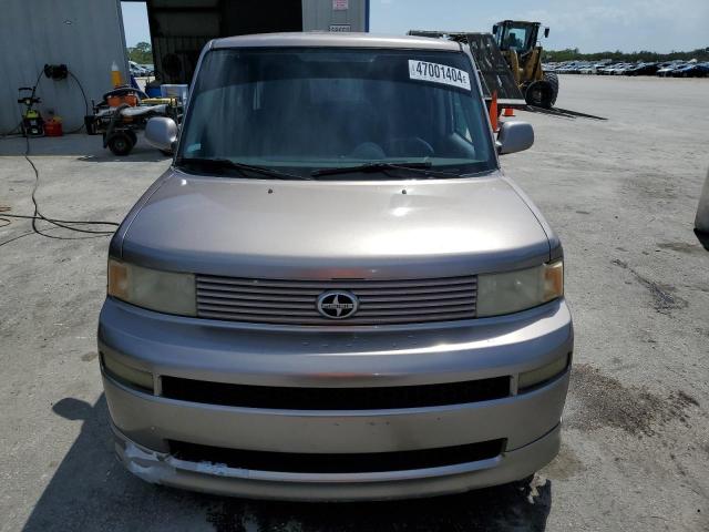 JTLKT324640150805 - 2004 TOYOTA SCION XB SILVER photo 5