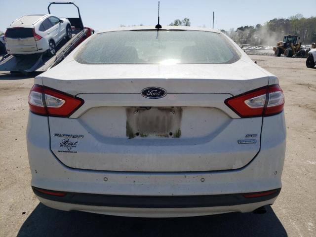 1FA6P0HD3F5126416 - 2015 FORD FUSION SE WHITE photo 6