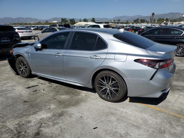 4T1G11AK3RU891338 - 2024 TOYOTA CAMRY SE NIGHT SHADE SILVER photo 2
