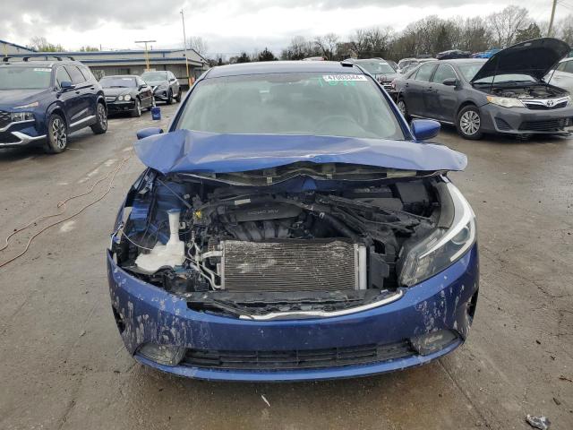 3KPFK4A79JE204831 - 2018 KIA FORTE LX BLUE photo 5