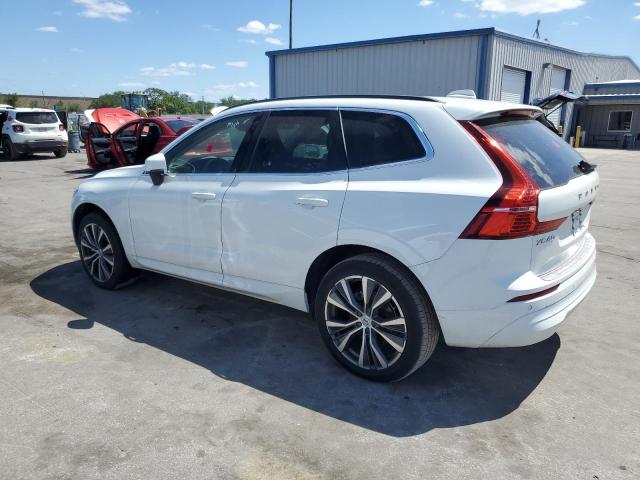 YV4L12DK9N1954732 - 2022 VOLVO XC60 B5 MOMENTUM WHITE photo 2