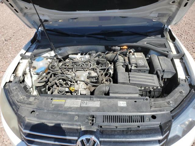 1VWBN7A36EC056118 - 2014 VOLKSWAGEN PASSAT SE WHITE photo 11